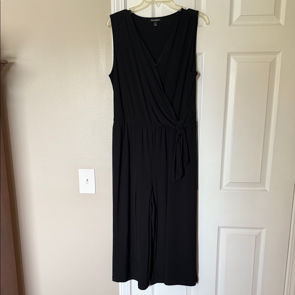 Roz & Ali Black Sleeveless wide leg cropped Jumpsuit